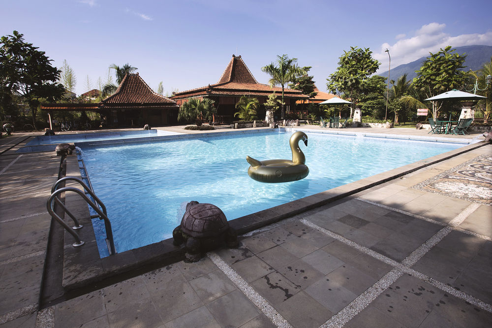 Hotel Melva Balemong Semarang Exterior foto