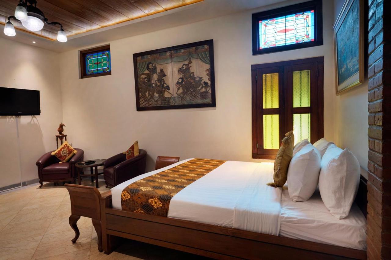 Hotel Melva Balemong Semarang Exterior foto