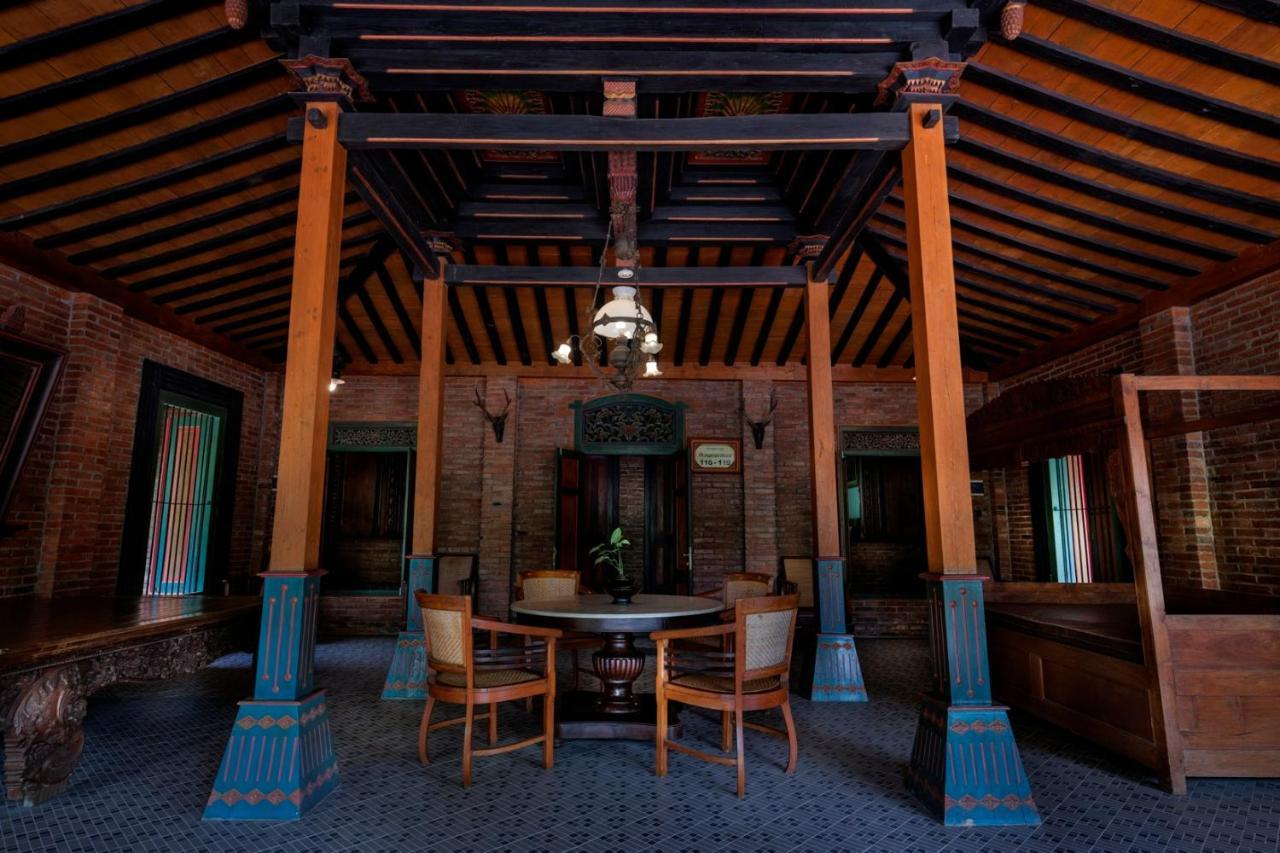 Hotel Melva Balemong Semarang Exterior foto